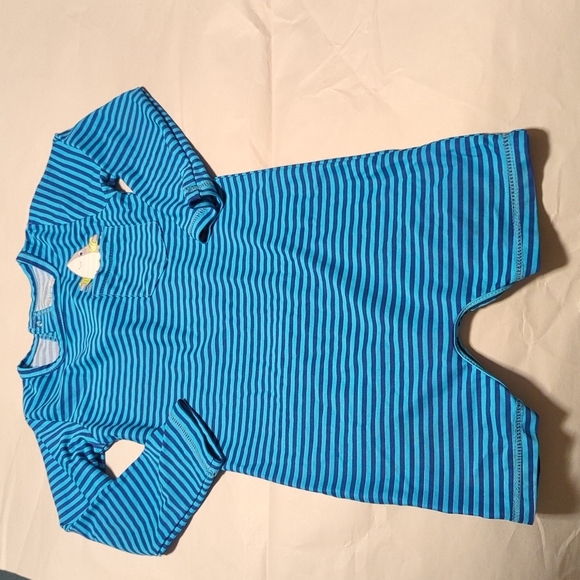 UV Skinz (cancer foundation) Rashguard Swimsuit and Swim Trunks 2-3T worn once - Picture 2 of 7